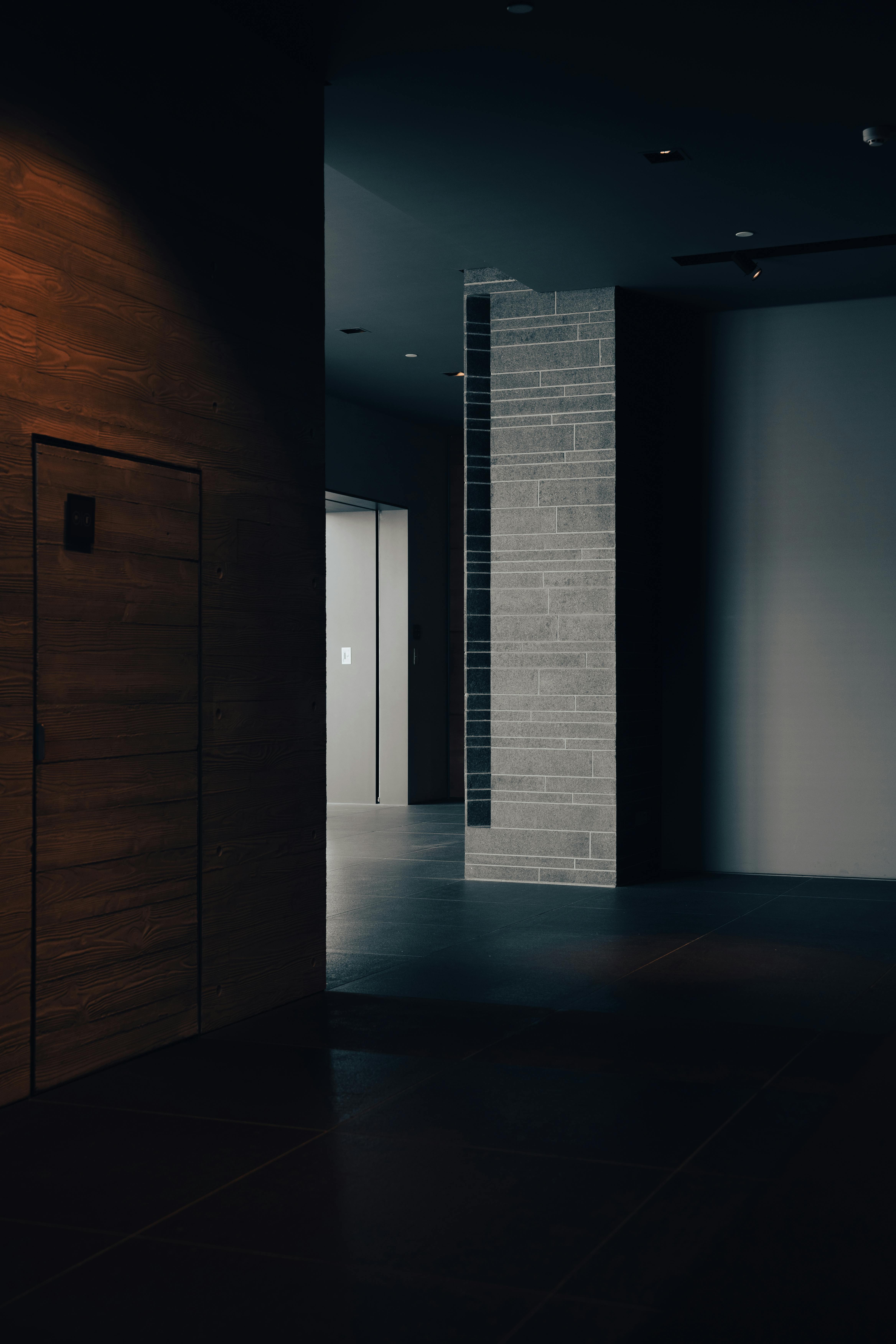 Dark Minimal Room